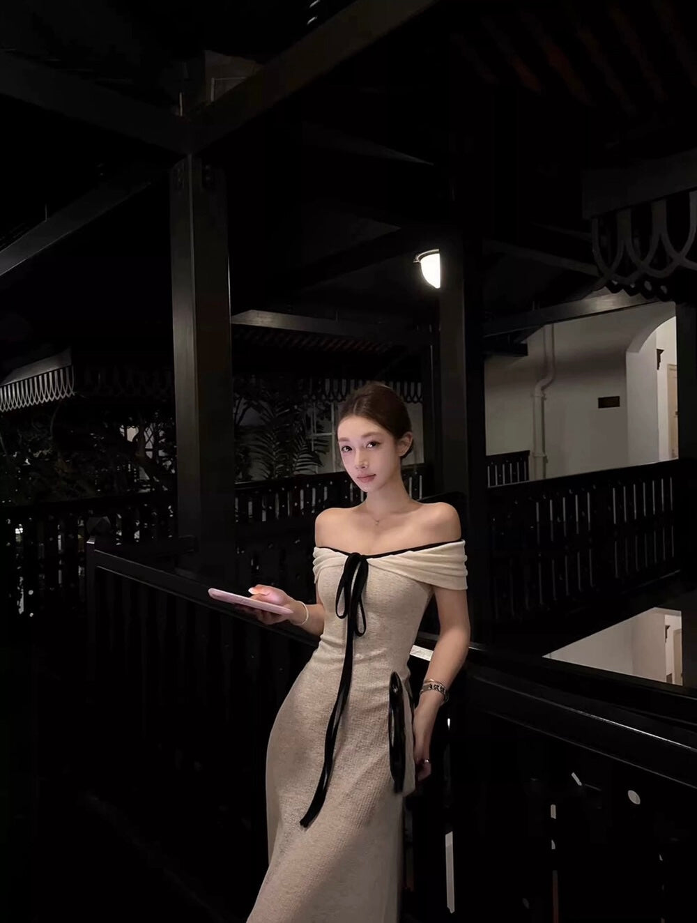 温莎之恋/Off-Shoulder Ribbon Maxi Dress