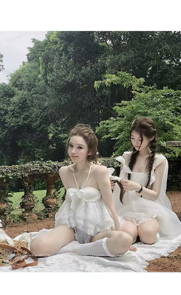蜇光古匣/Lace Layer Ribbon Halter Top