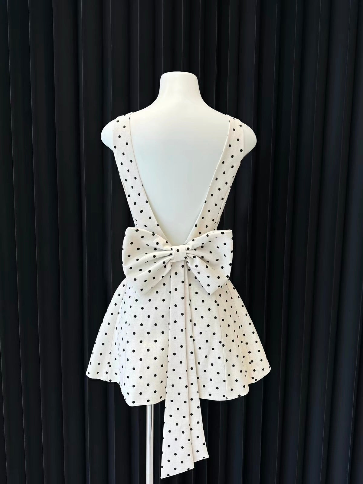 香缇贵女/Blossom Bow Back Mini Dress