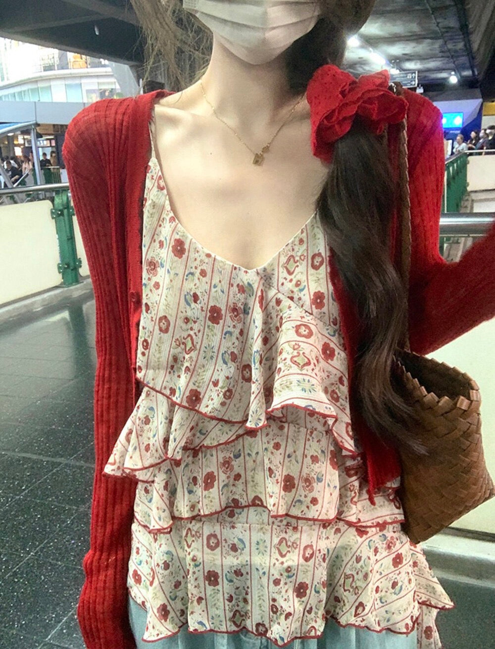 莓果奶冻/Floral Ruffle Cami & Knit Cardigan Set
