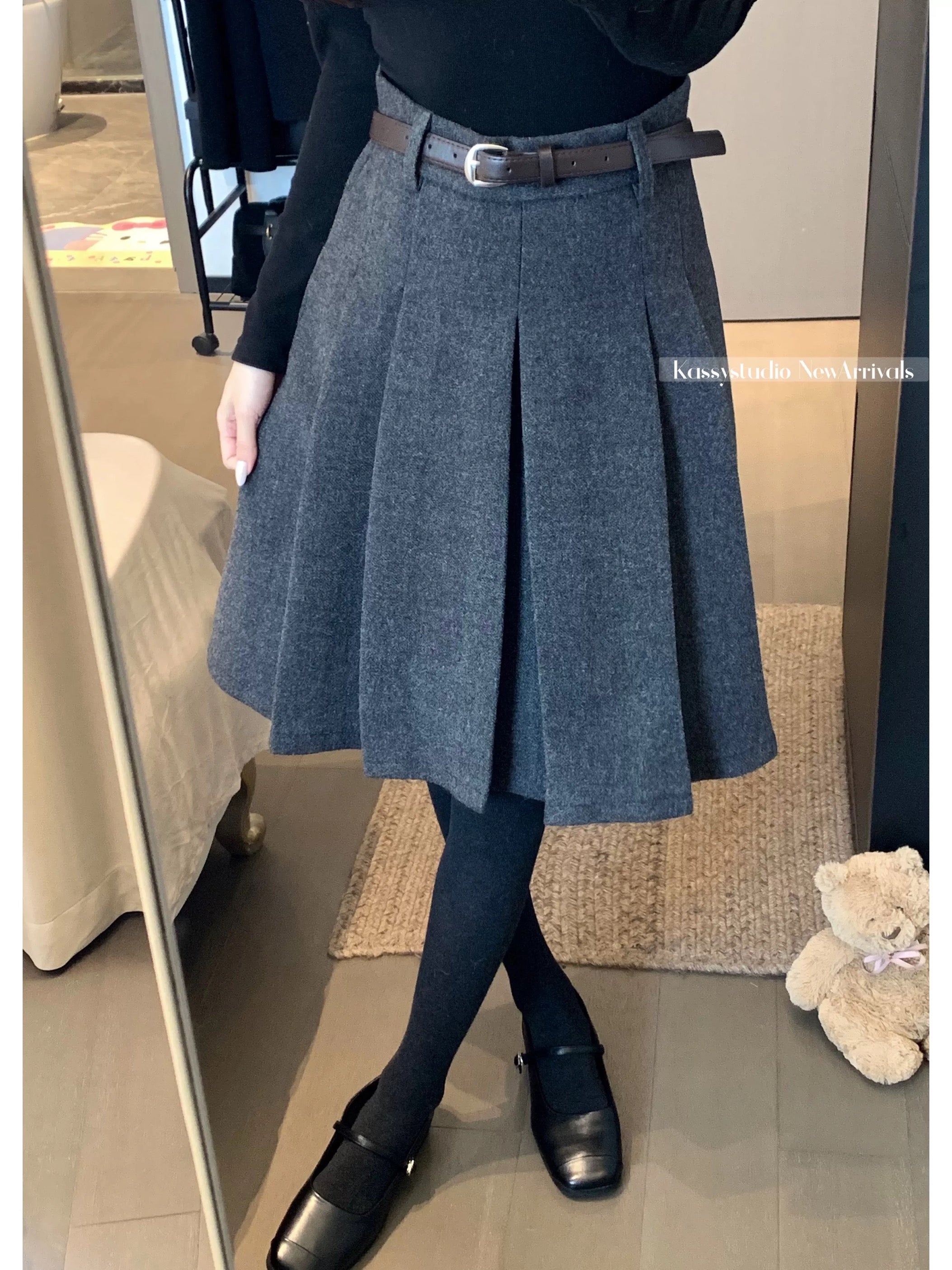 Classic Pleated Midi Skirt