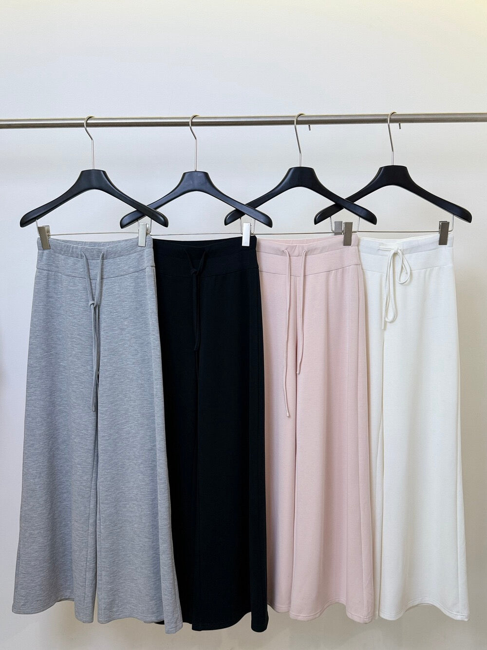 At Ease 1.0 Wide Leg Pants