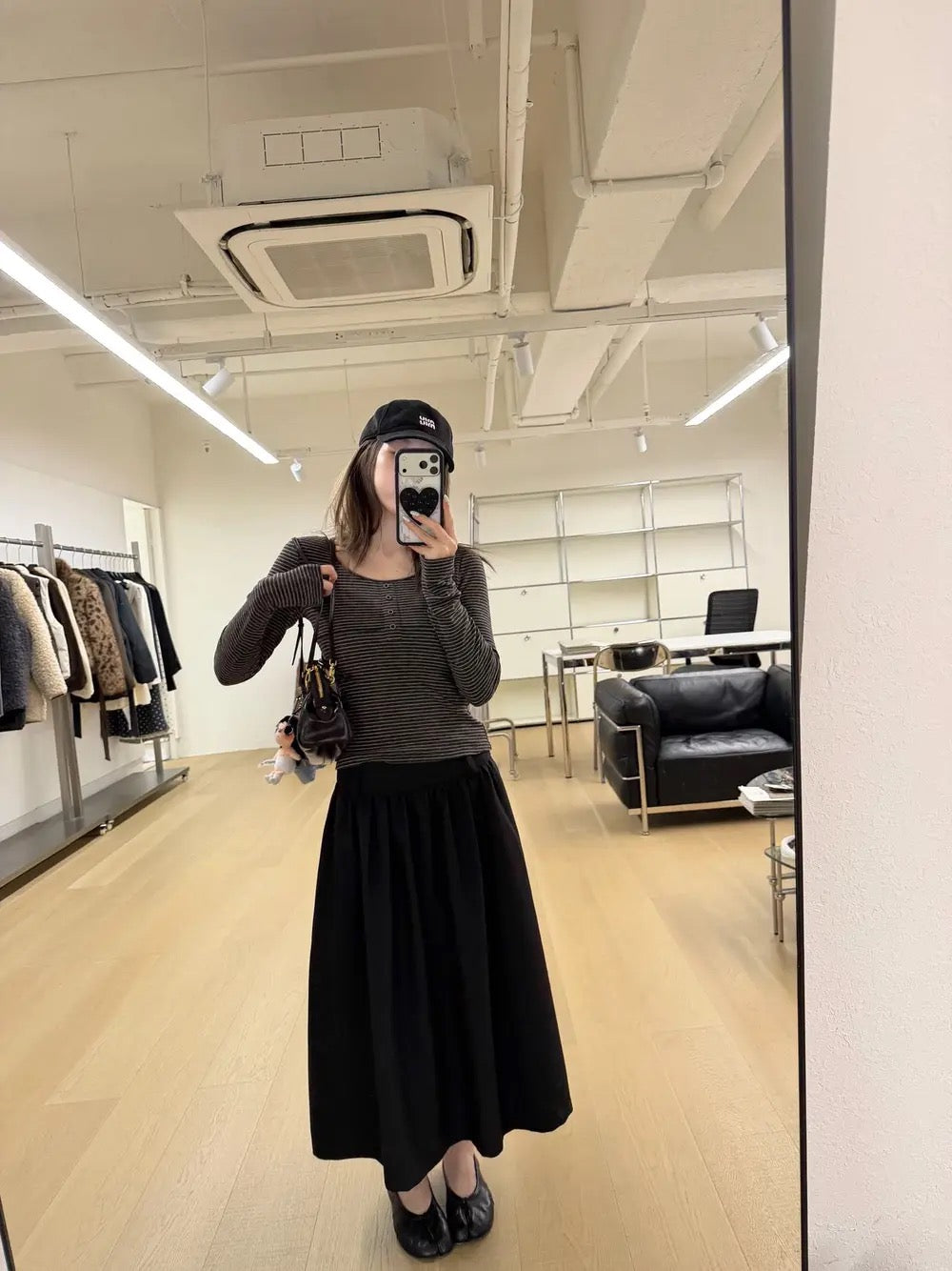 Élan Pleated Midi Skirt - detail view