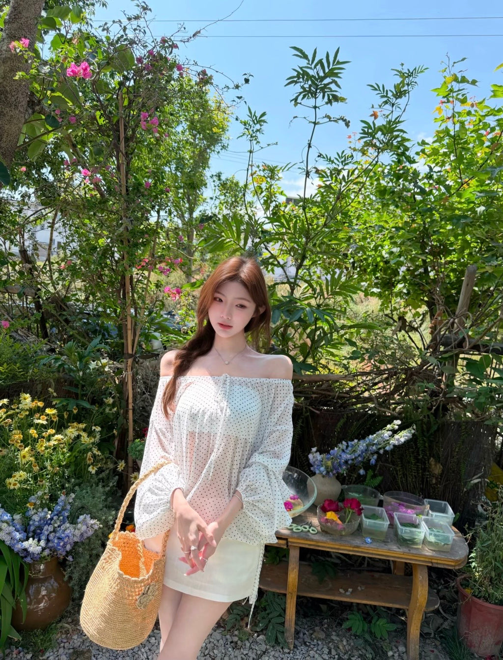 奥汀假日/French Polka Off-Shoulder Blouse