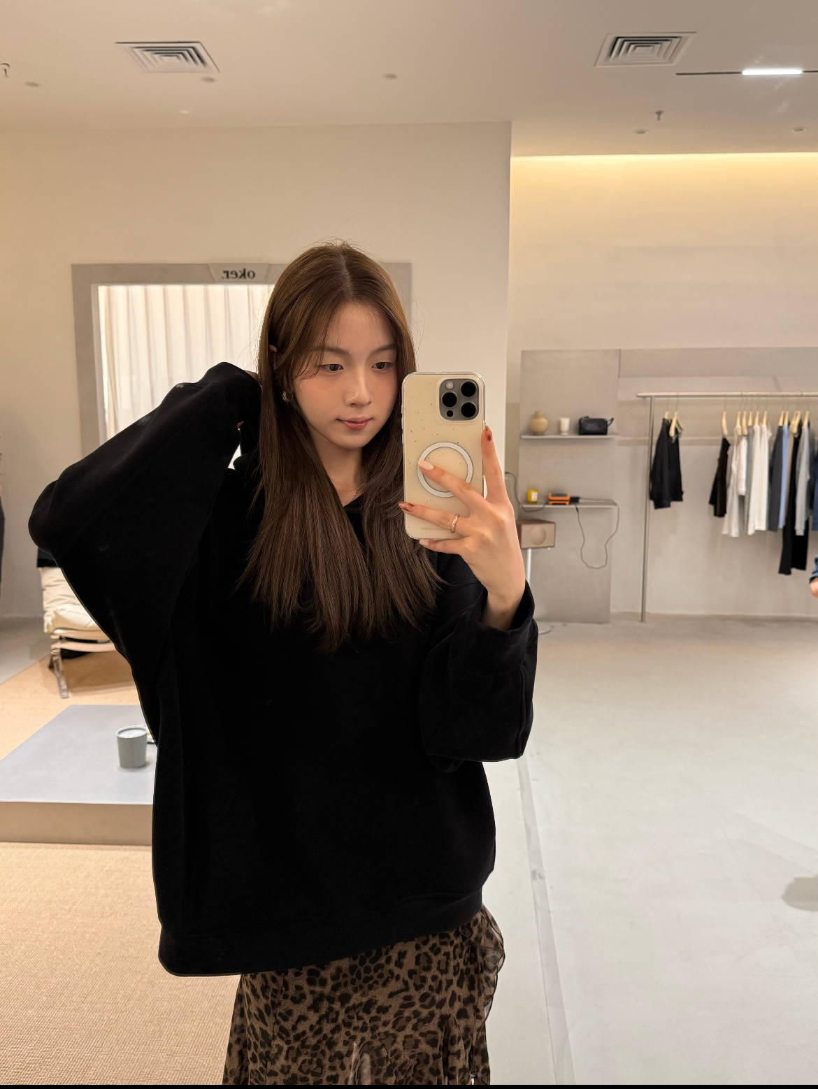 Off-Duty Cloud Oversized Hoodie